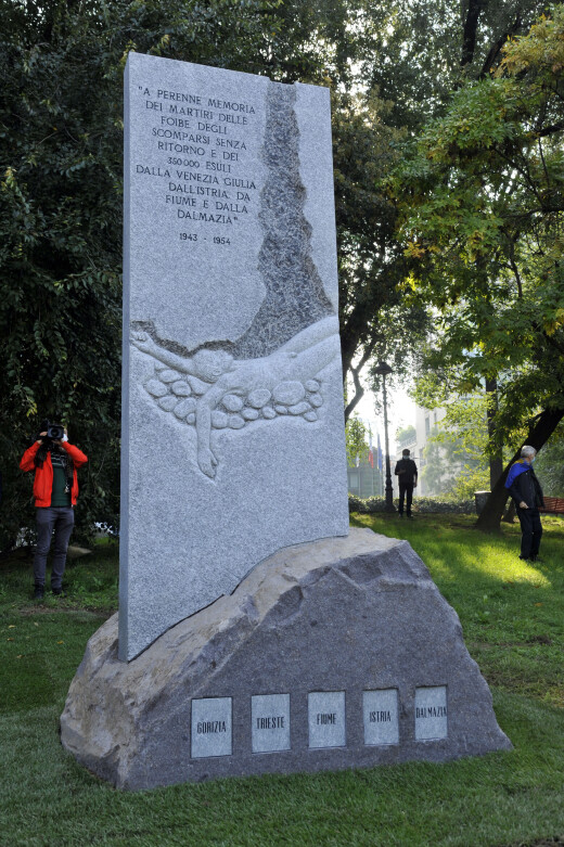 Monumento infoibati esuli Milano