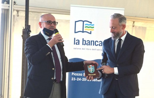 La bancarella-prima serata