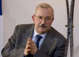 Lo Storico Giuseppe Parlato Presidente Della Fondazione Spirito De Felice