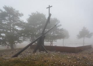 Foiba Di Basovizza Nebbia