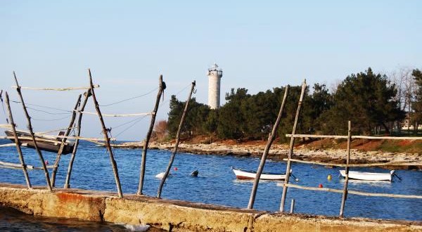 Faro E Punta Salvore