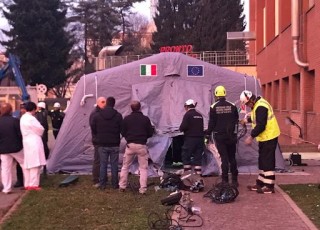 Tende Esterno Ospedale S.giovanni Bosco